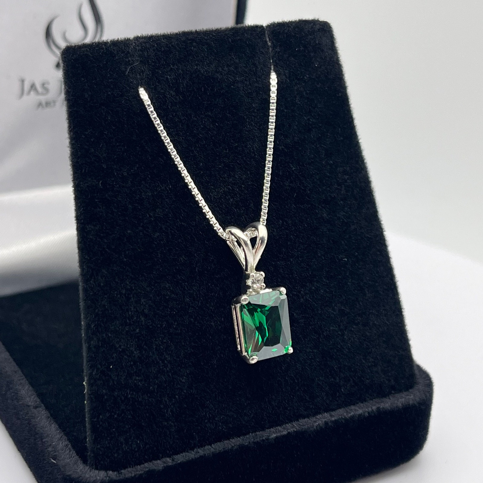 Beautiful 3ctw Emerald Cut Emerald Necklace
